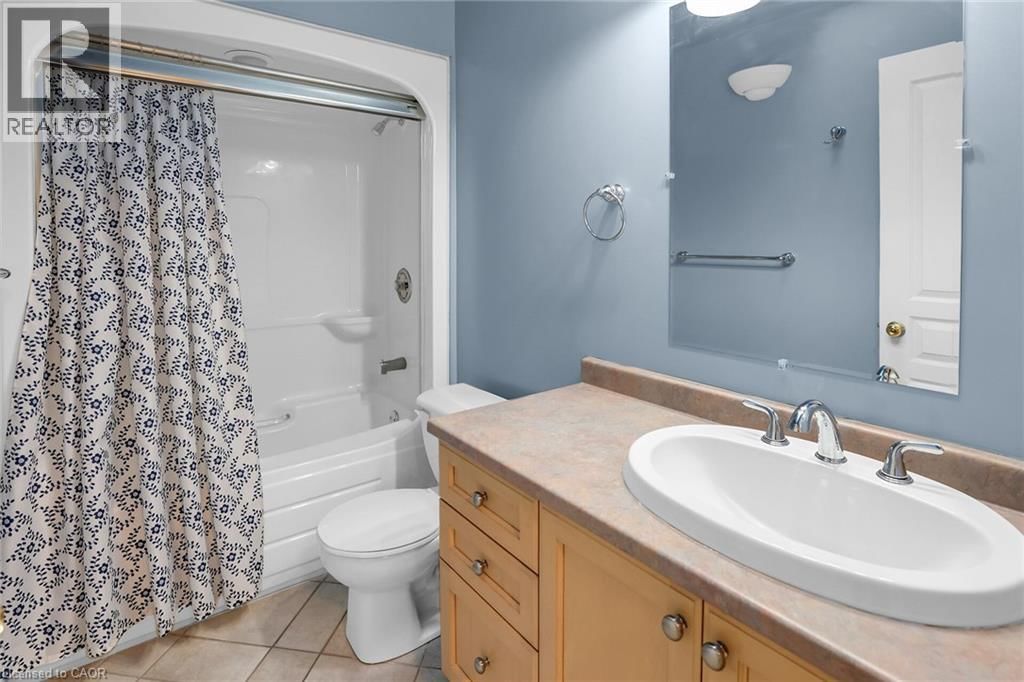 130 DORCHESTER DRIVE Image 21