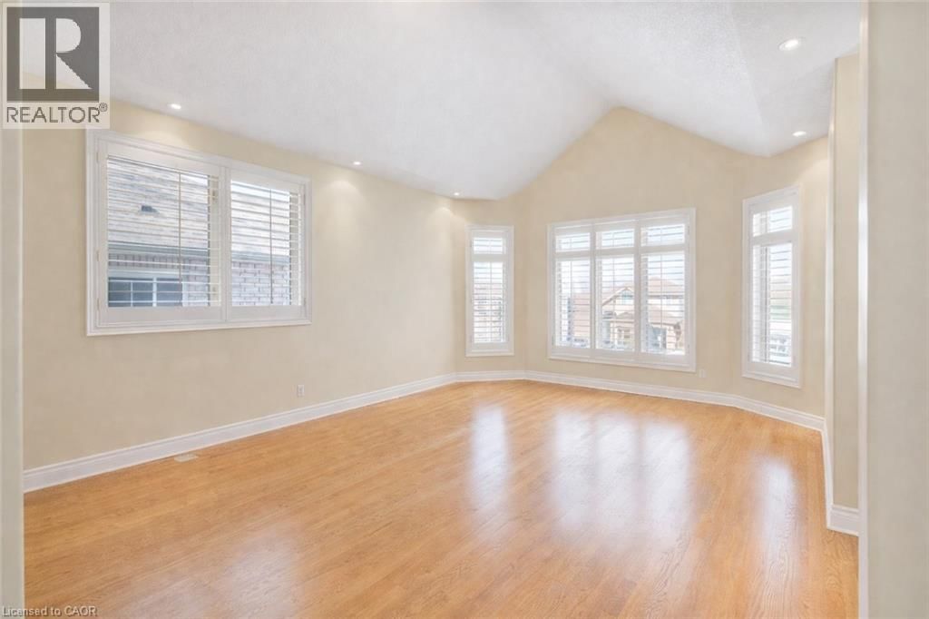 130 DORCHESTER DRIVE Image 4