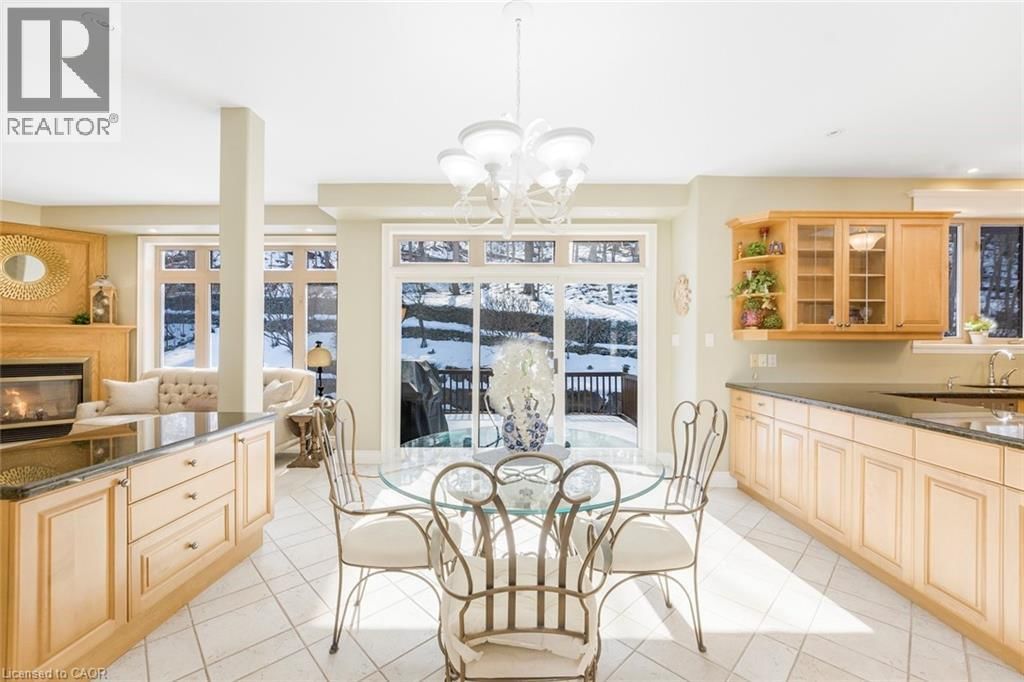 130 DORCHESTER DRIVE Image 9