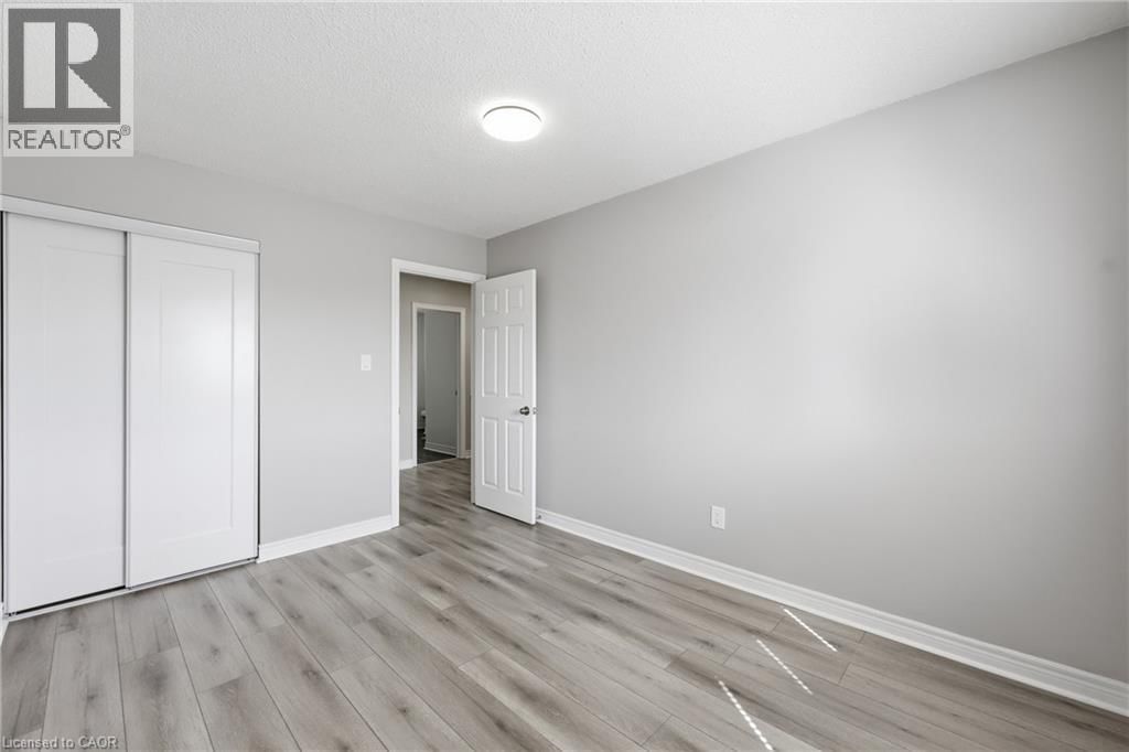 2 COURTLAND DRIVE Image 24