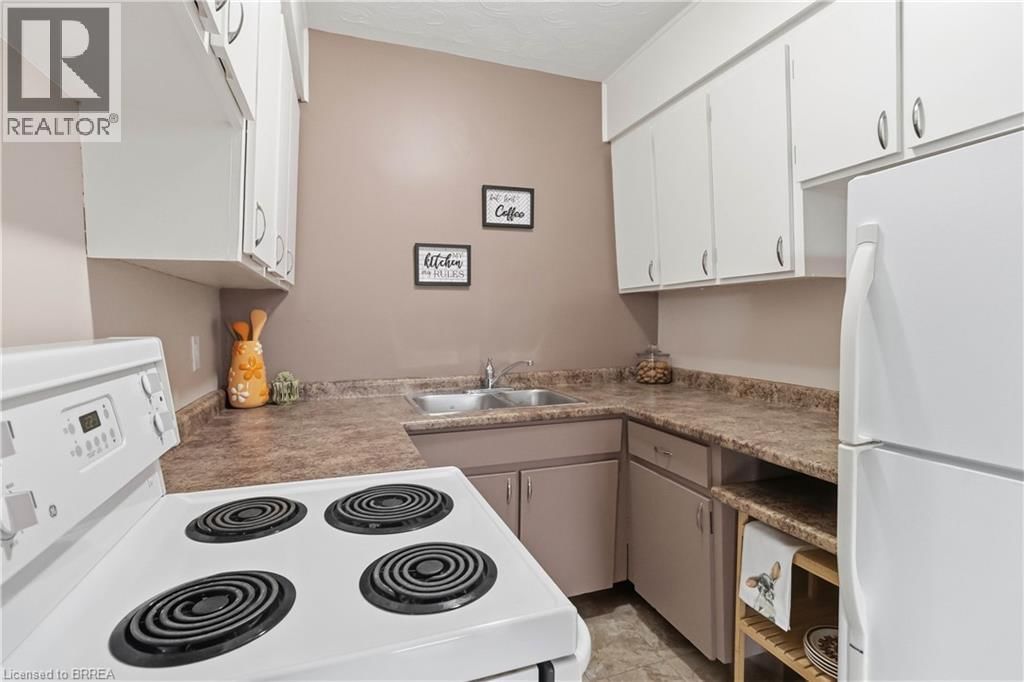 305 - 87 ST GEORGE STREET Image 13