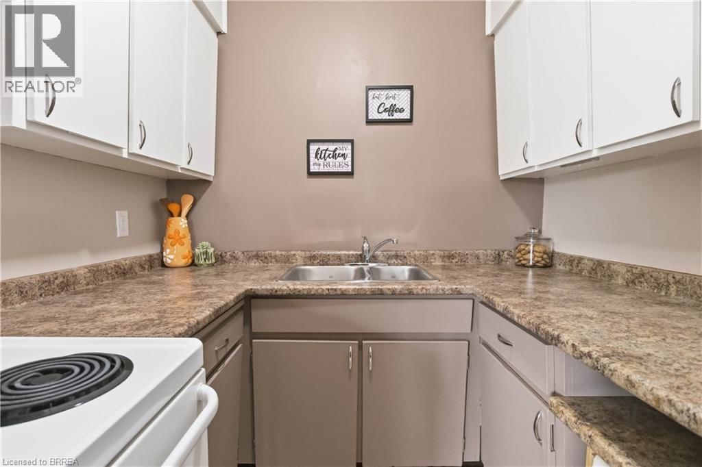 305 - 87 ST GEORGE STREET Image 14