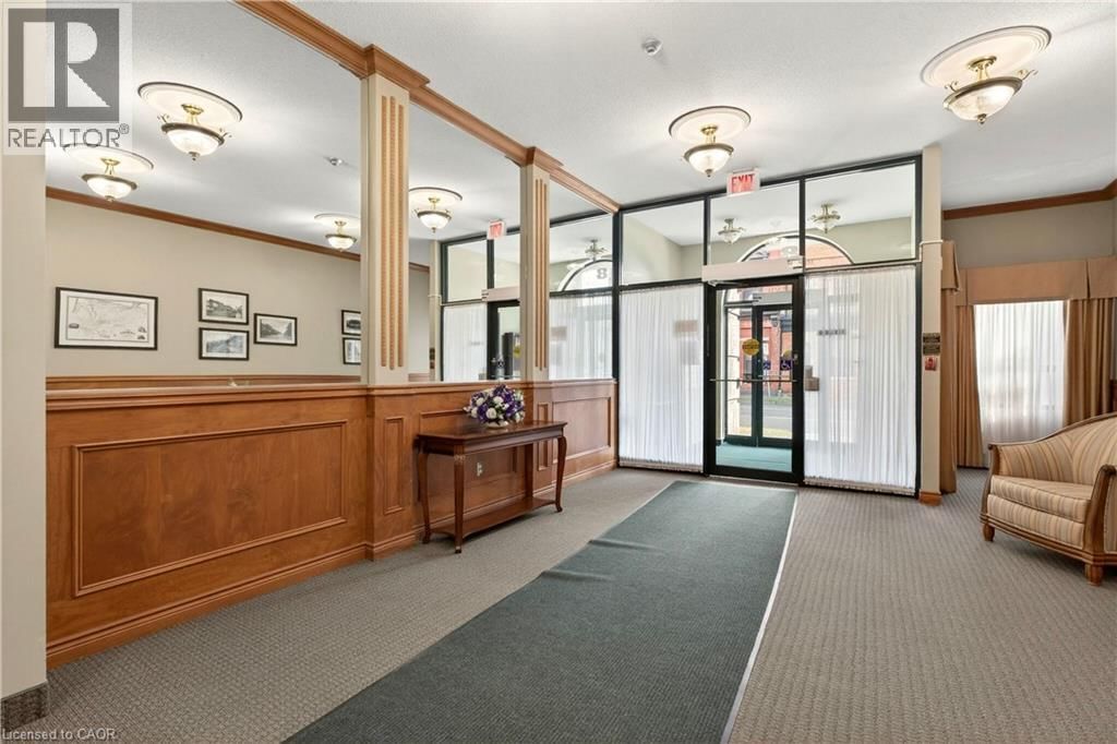 101 - 8 MAIN STREET Image 10