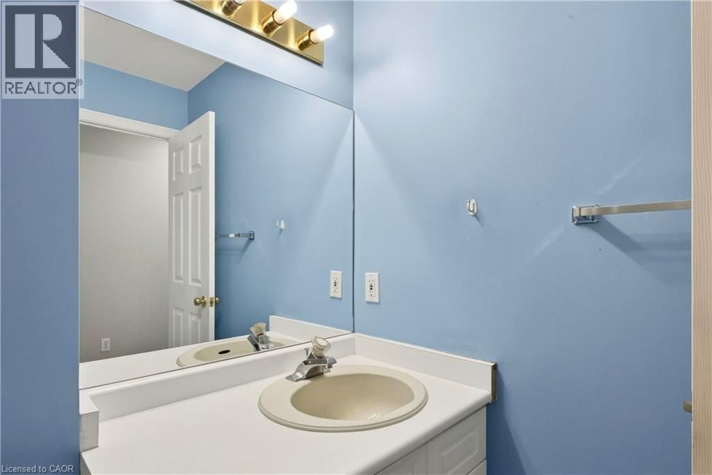 101 - 8 MAIN STREET Image 40