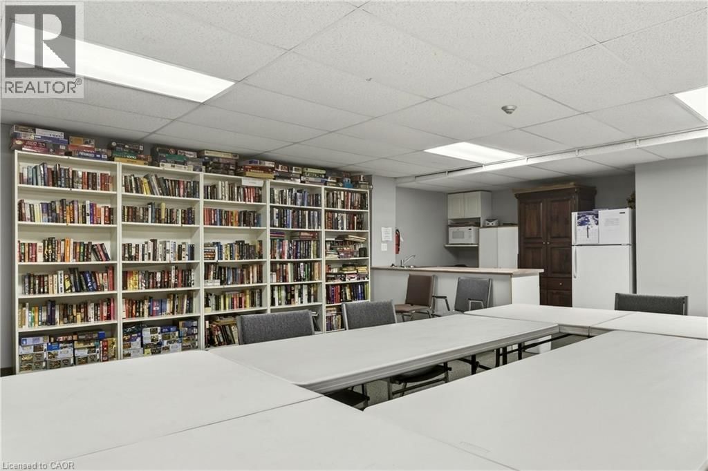 101 - 8 MAIN STREET Image 43