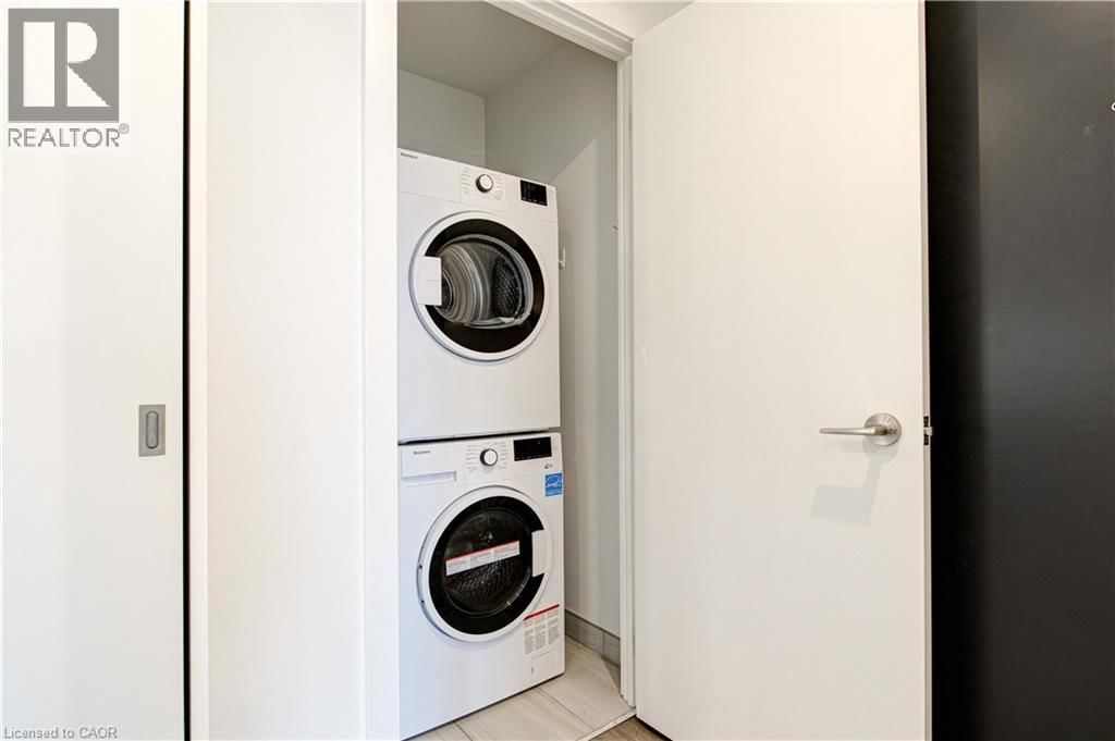 607 - 15 WELLINGTON STREET SOUTH Image 19