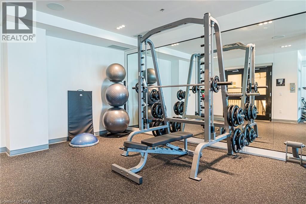 607 - 15 WELLINGTON STREET SOUTH Image 24