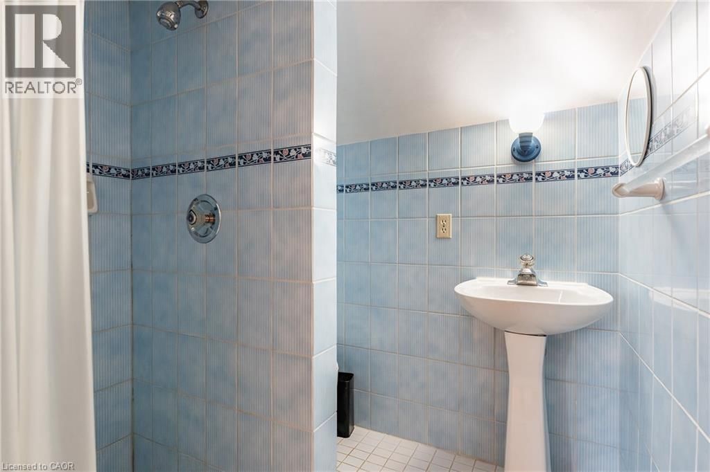 176 DOUGLAS AVENUE Image 29