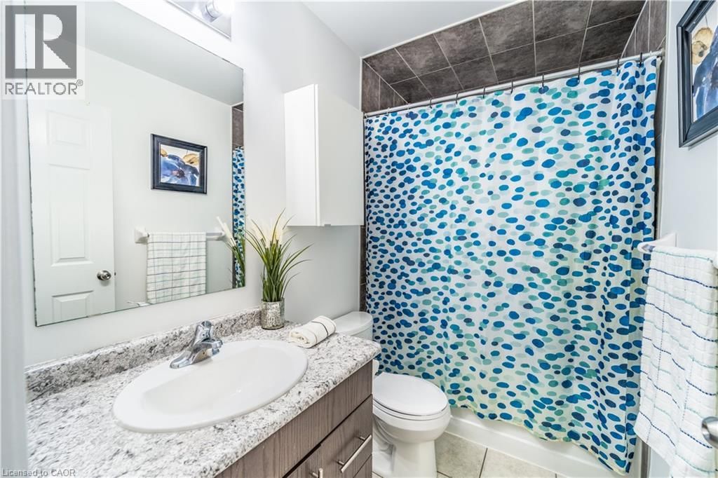 203 WOODMEADOW COURT Image 21