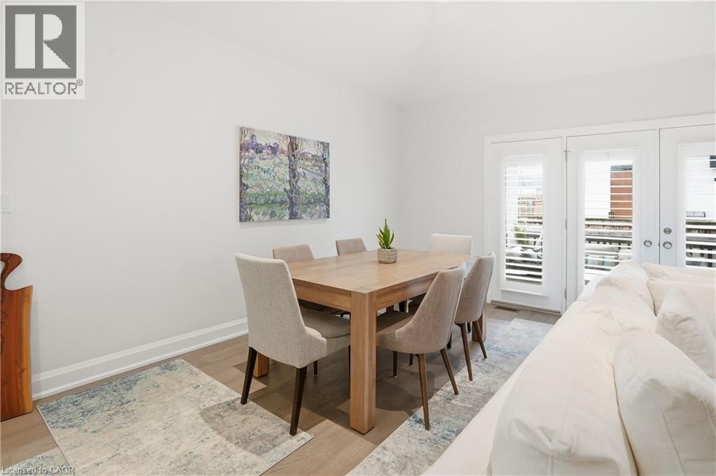 16 MILLS LANE Image 10