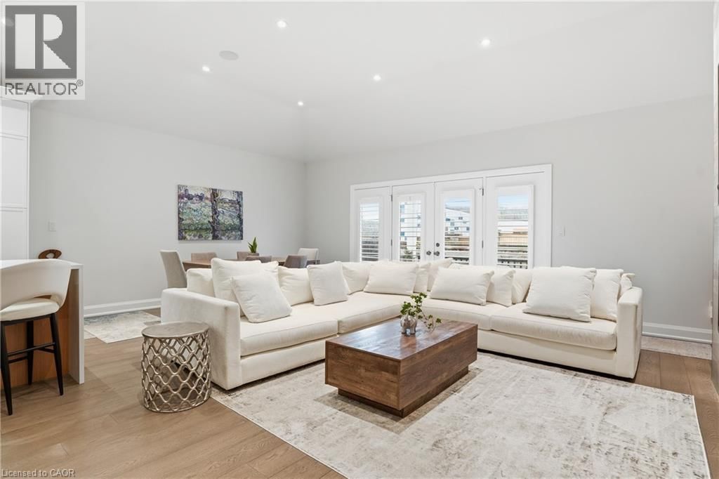 16 MILLS LANE Image 13