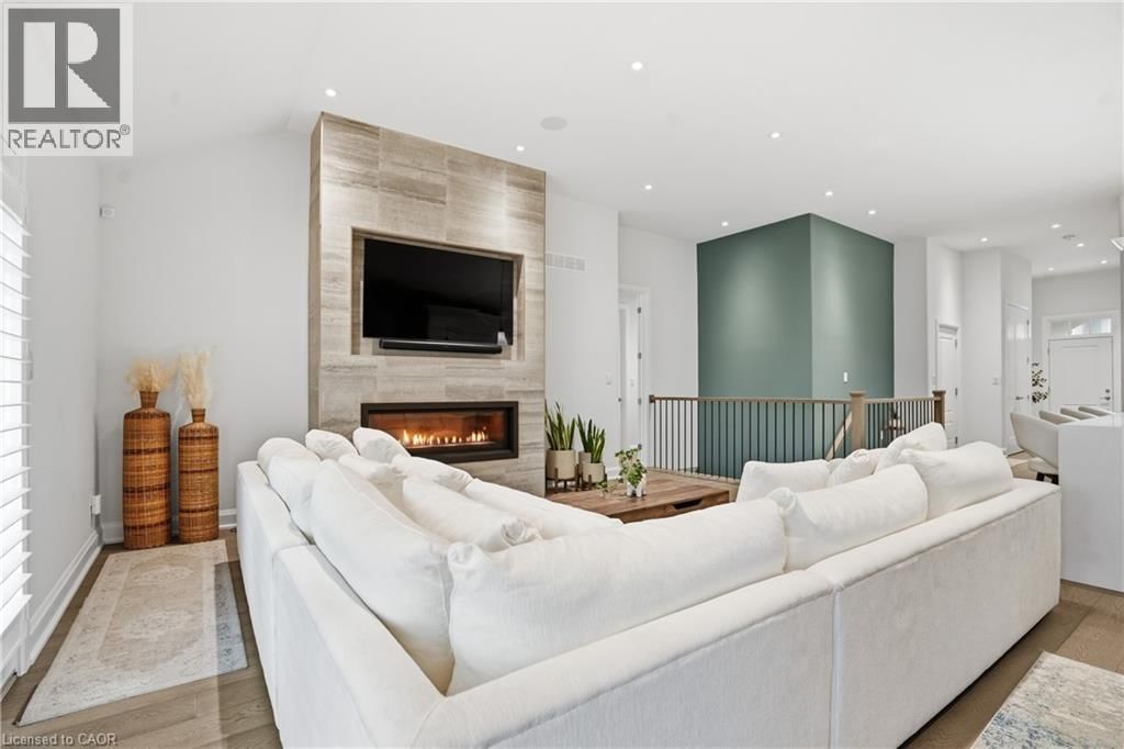 16 MILLS LANE Image 15