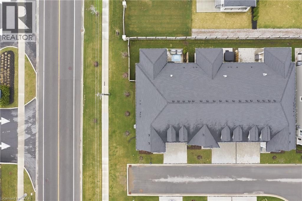 16 MILLS LANE Image 38