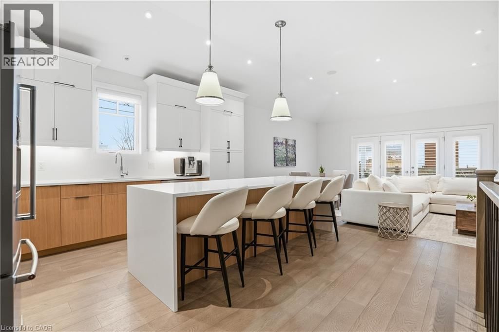 16 MILLS LANE Image 4