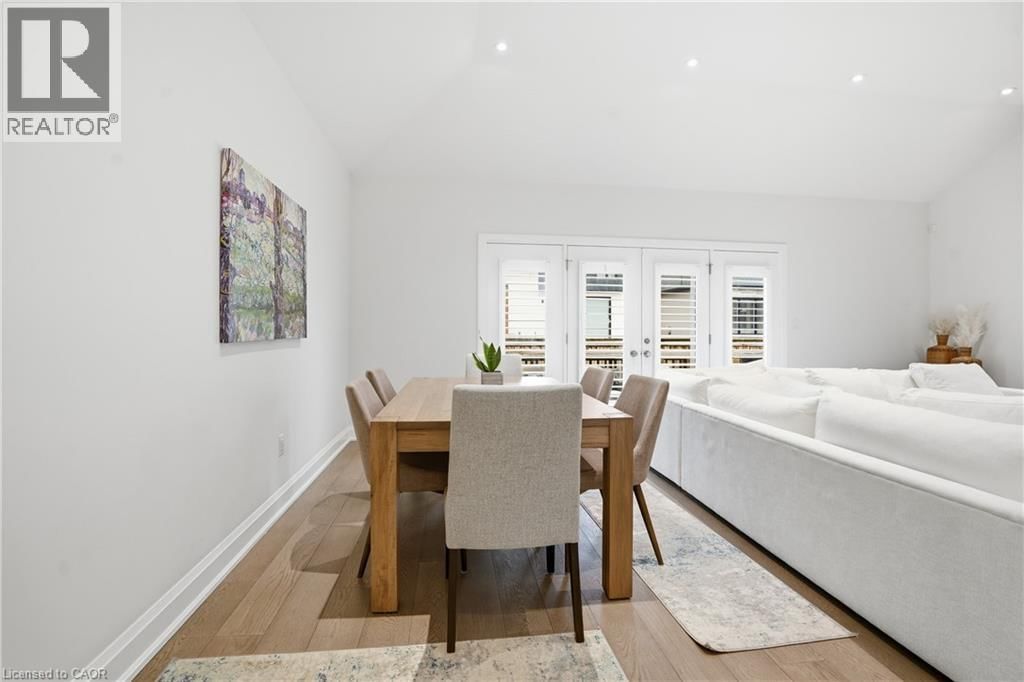 16 MILLS LANE Image 9