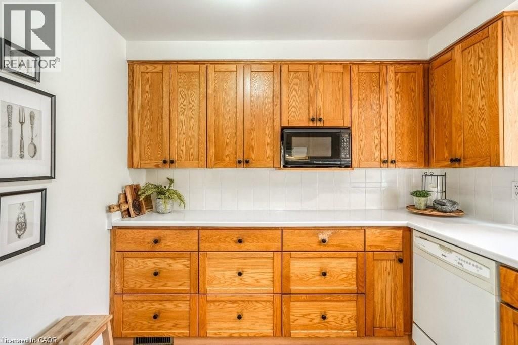 29 - 220 SALISBURY AVENUE Image 19