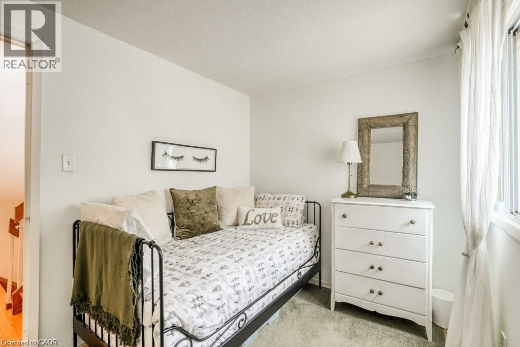 29 - 220 SALISBURY AVENUE Image 21