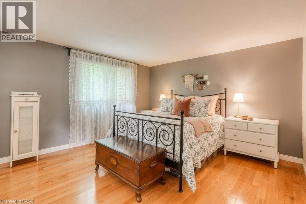 29 - 220 SALISBURY AVENUE Image 24