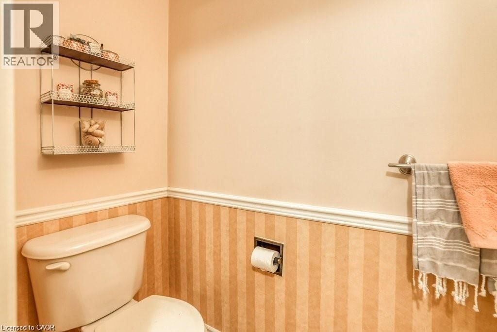 29 - 220 SALISBURY AVENUE Image 28