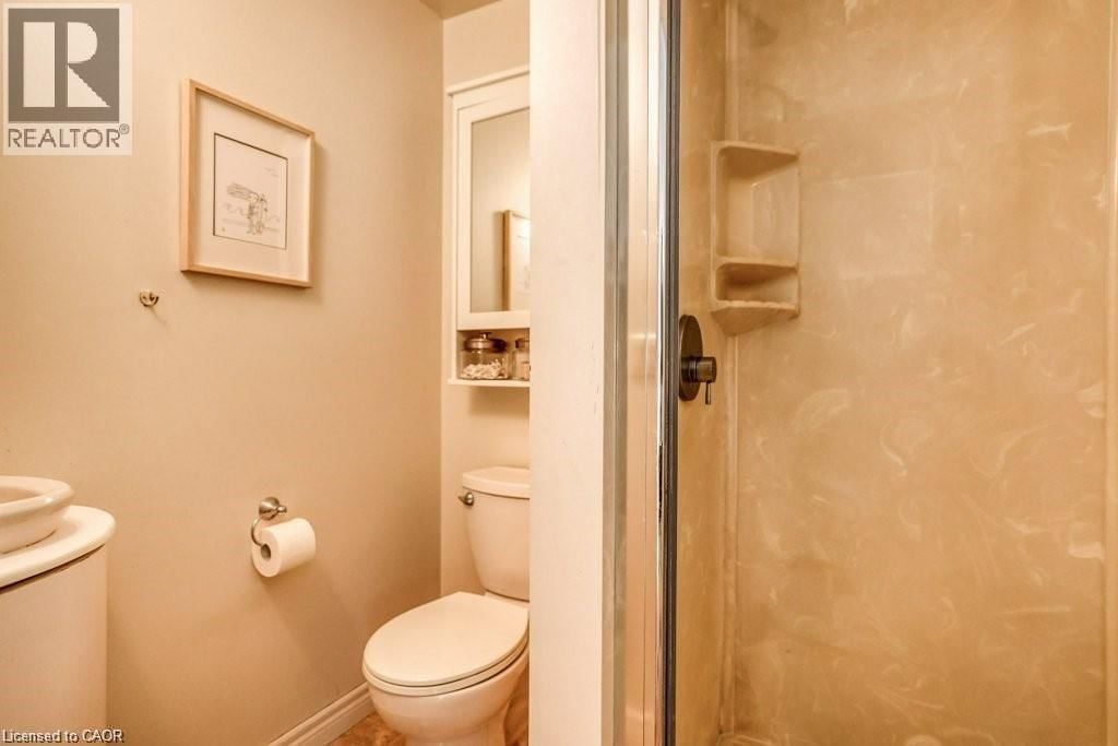 29 - 220 SALISBURY AVENUE Image 29