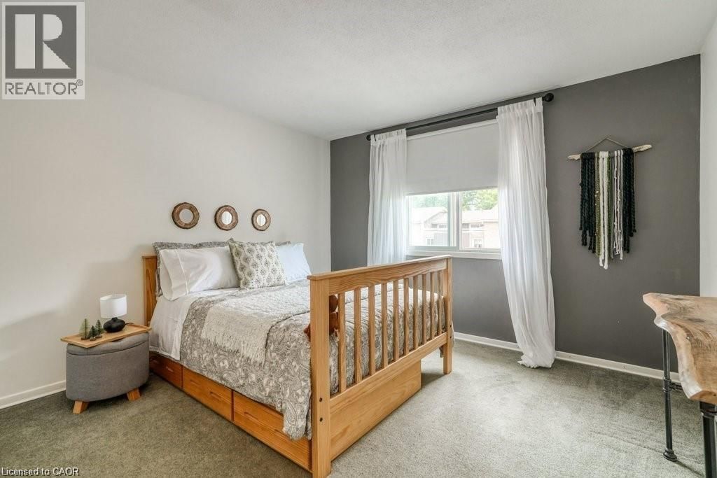 29 - 220 SALISBURY AVENUE Image 32