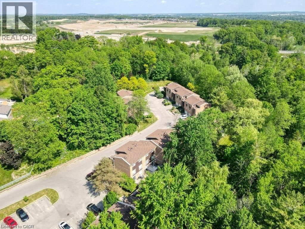 29 - 220 SALISBURY AVENUE Image 43