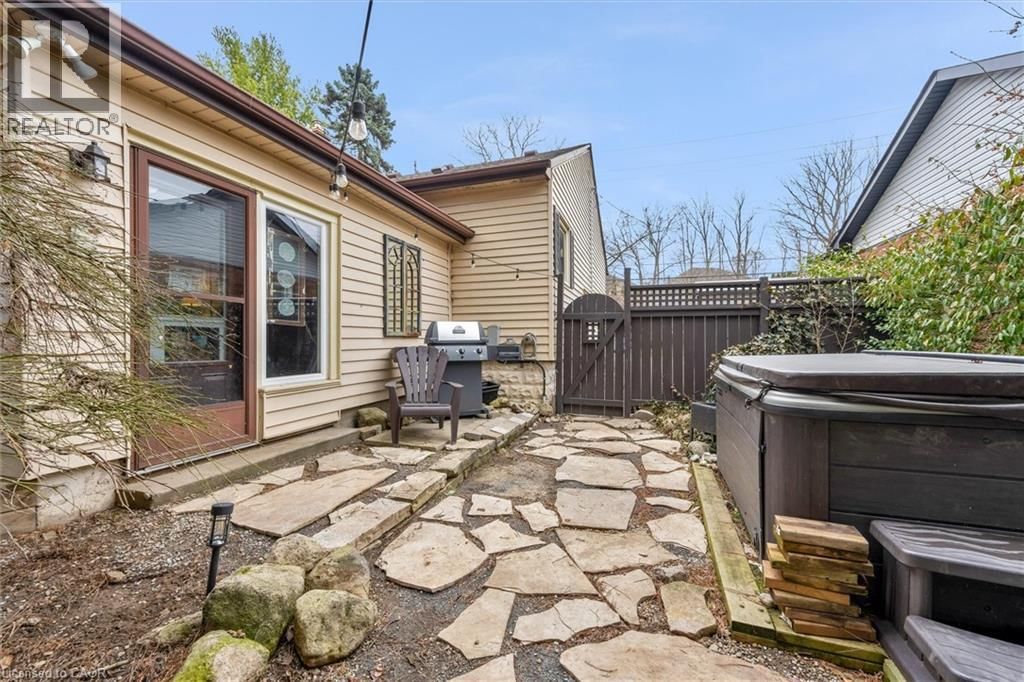 24 CENTRAL PARK AVENUE Image 30