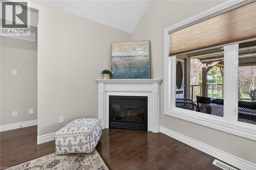 117 WILLOWDALE CRESCENT Image 13