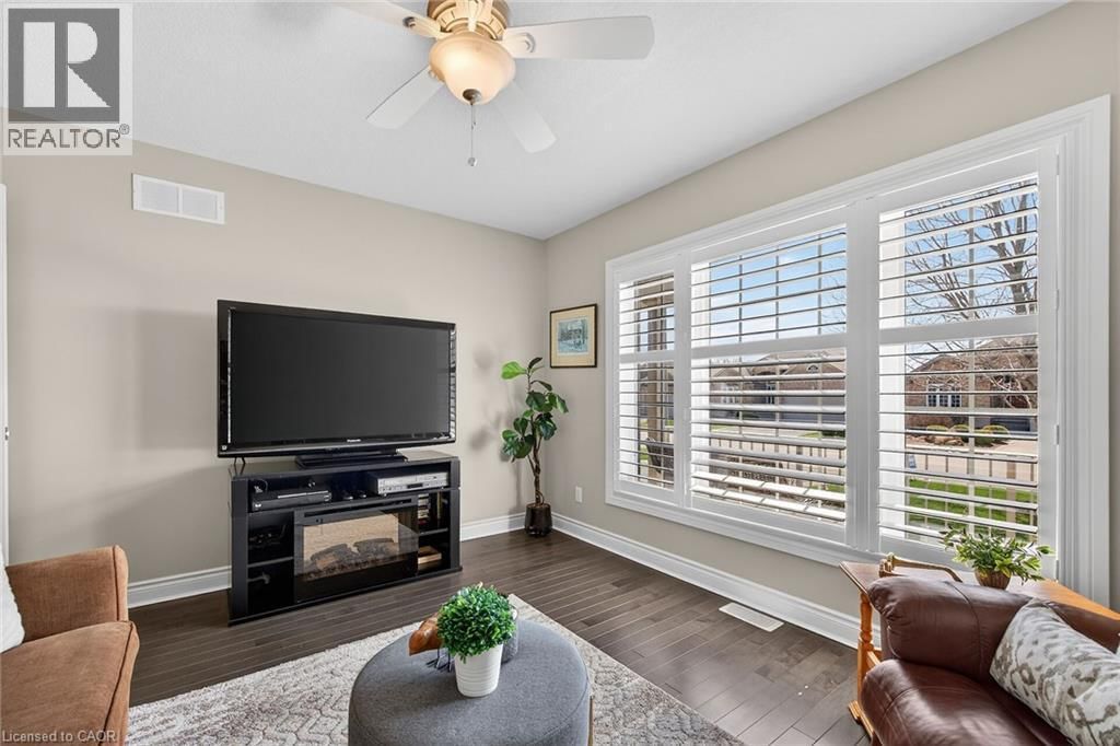 117 WILLOWDALE CRESCENT Image 22