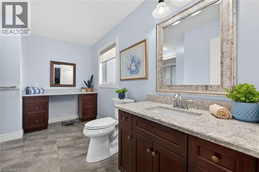 117 WILLOWDALE CRESCENT Image 25