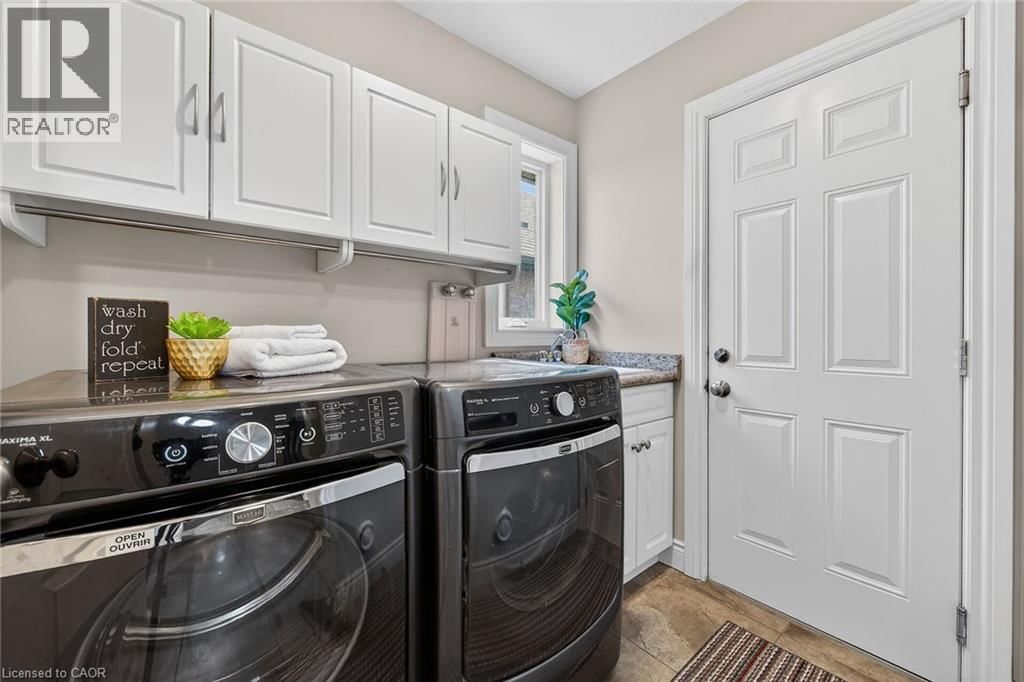 117 WILLOWDALE CRESCENT Image 27