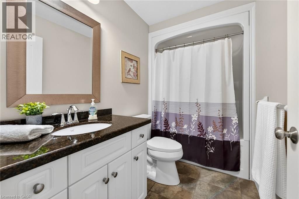 117 WILLOWDALE CRESCENT Image 28