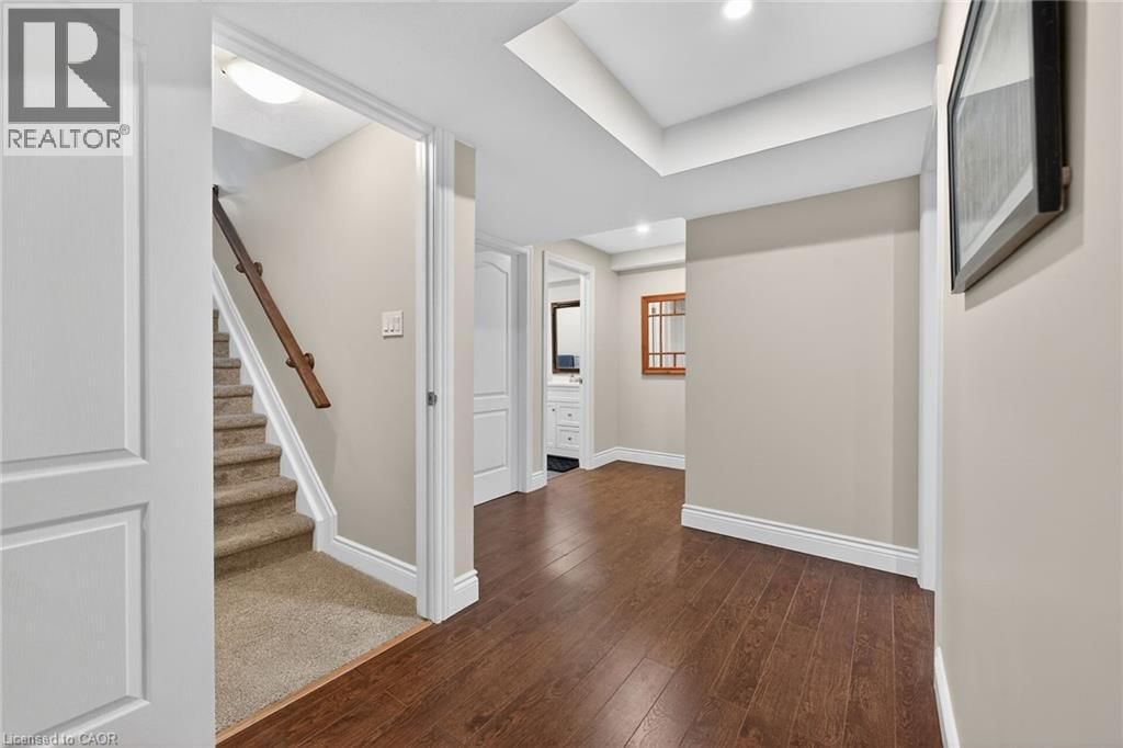 117 WILLOWDALE CRESCENT Image 33