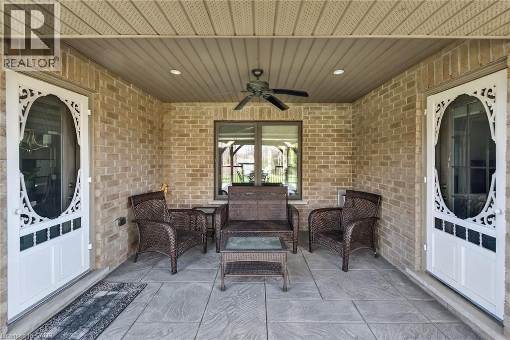 117 WILLOWDALE CRESCENT Image 36