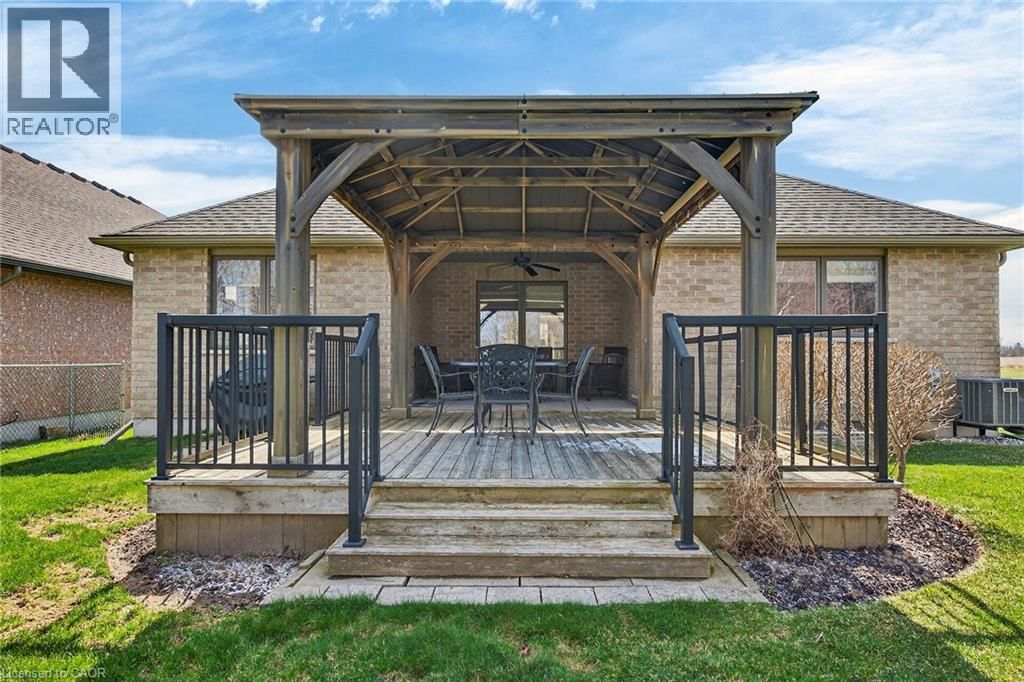 117 WILLOWDALE CRESCENT Image 38