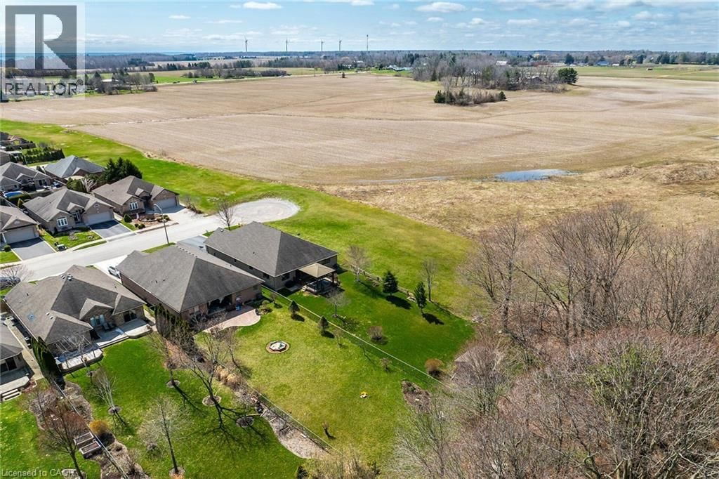 117 WILLOWDALE CRESCENT Image 47