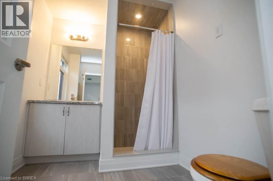 11 - 2 WILLOW STREET Image 13