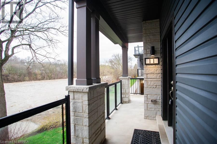 11 - 2 WILLOW STREET Image 4