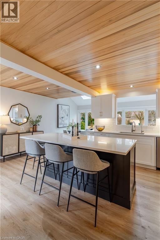 226 FORSYTH DRIVE Image 18