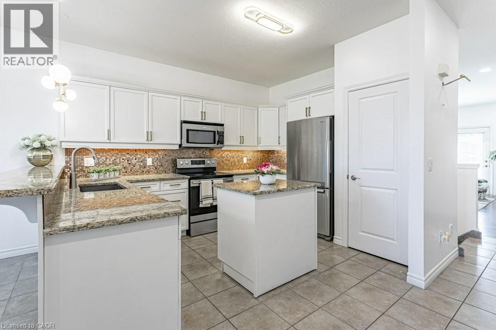 42 KERR CRESCENT Image 7