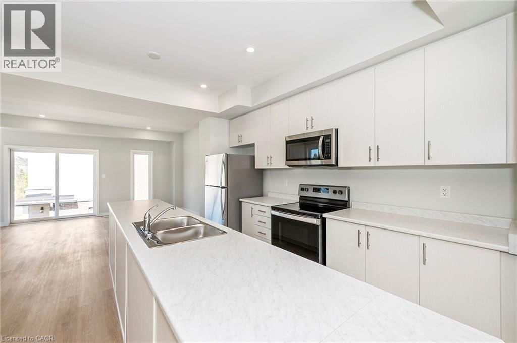 2 WINTERS CRESCENT Image 26