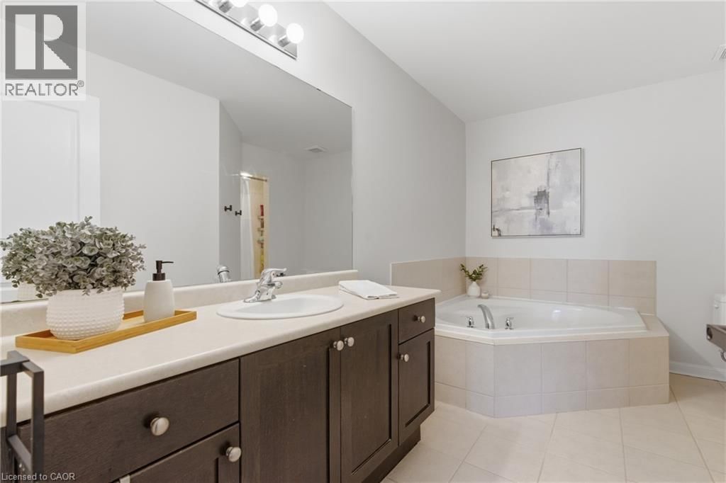 2267 WHISTLING SPRINGS CRESCENT Image 18