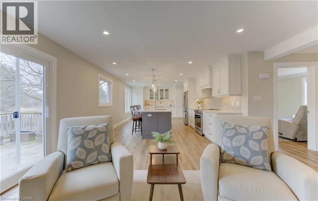 395 WARRINGTON DRIVE Image 13