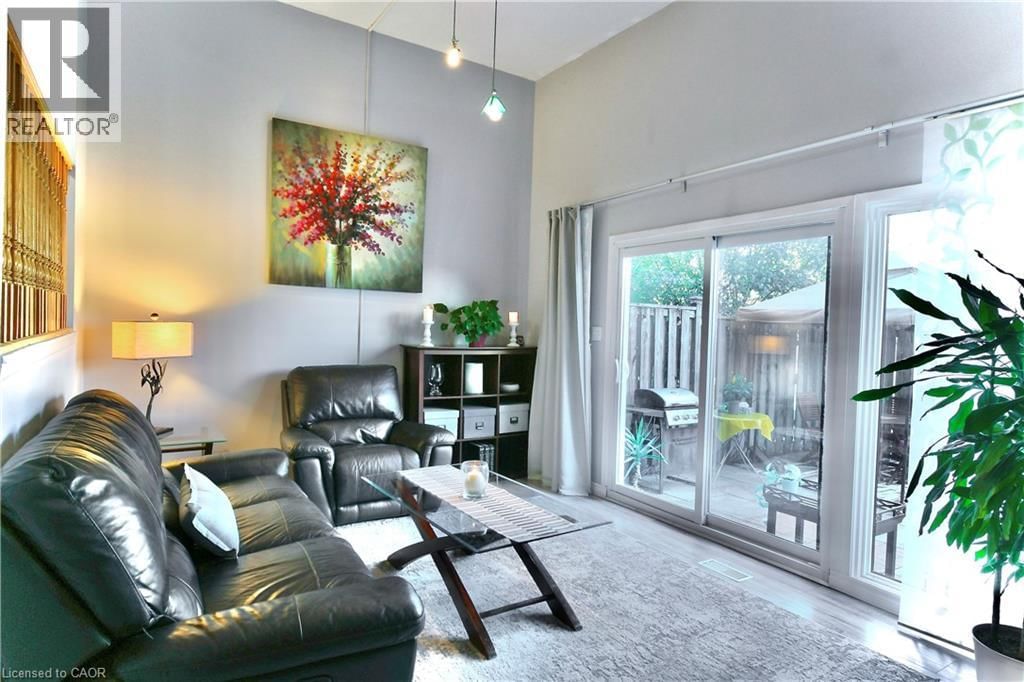 98 - 11 HARRISFORD STREET Image 6