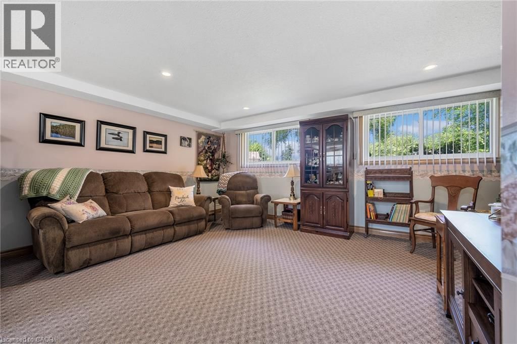 54 VALLEY ROAD Image 23