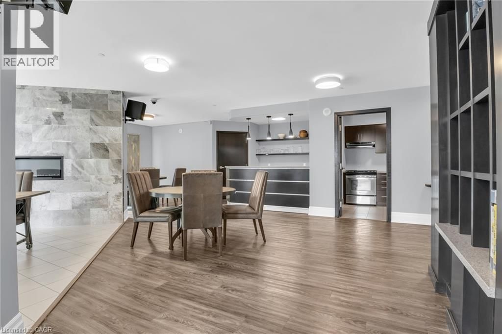 904 - 144 PARK STREET Image 29