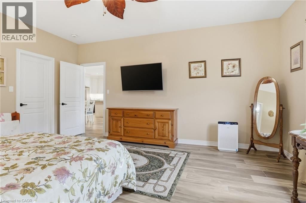 104 ANASTASIA BOULEVARD Image 22