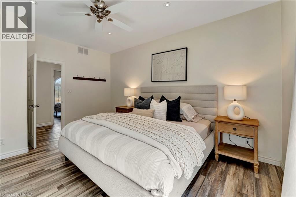 30 DOUGLAS STREET Image 27