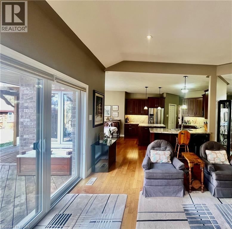 37 MULBERRY LANE Image 14