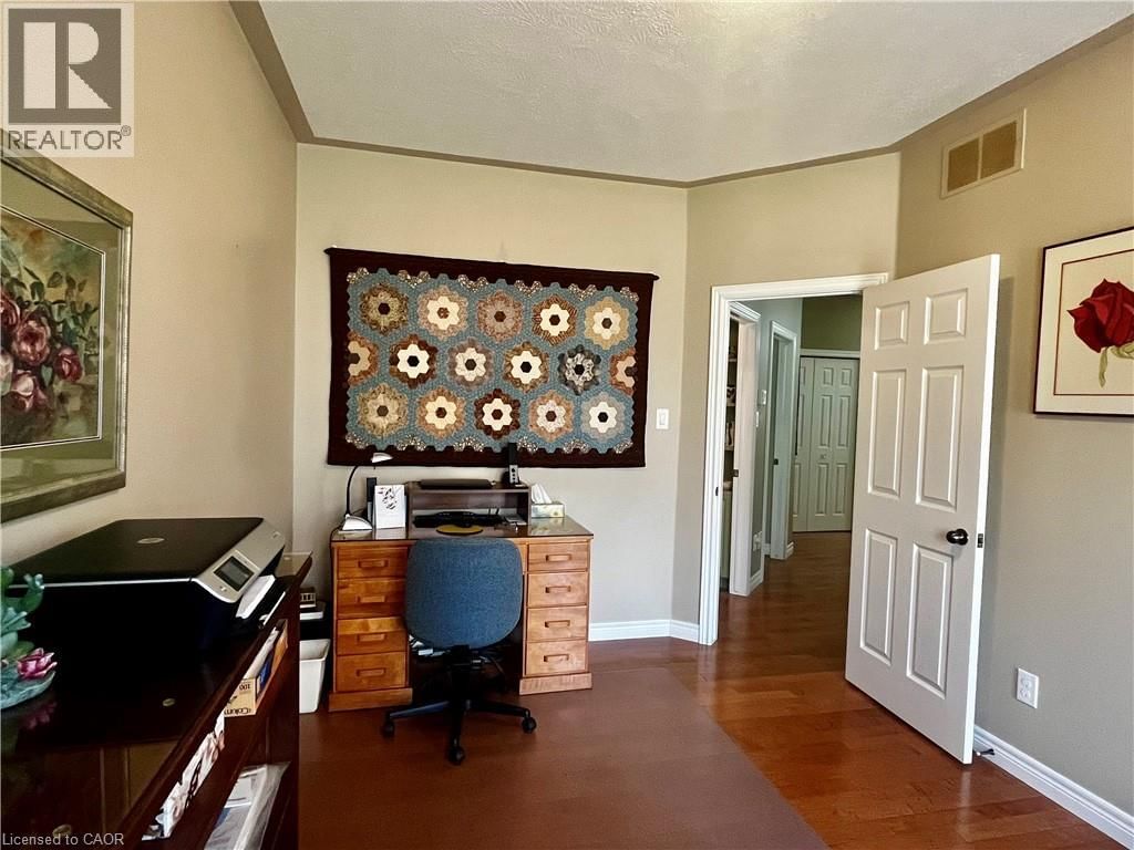 37 MULBERRY LANE Image 21